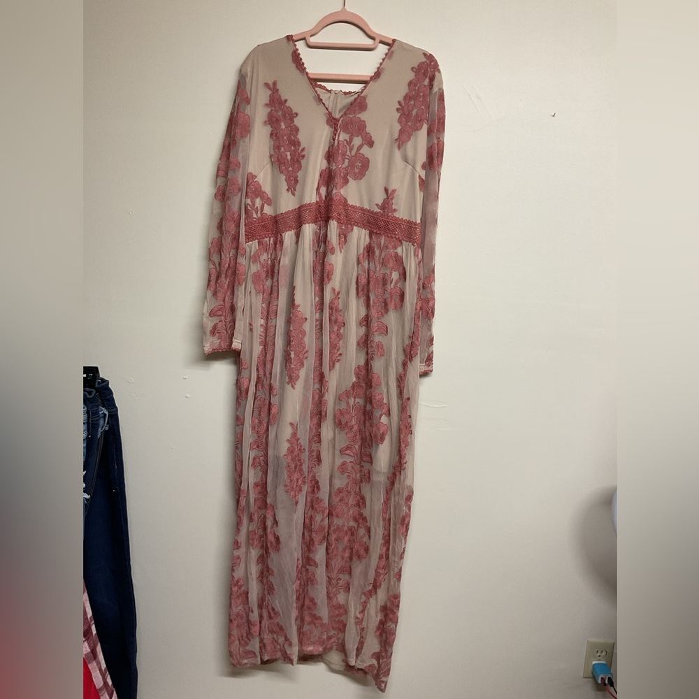 Elegant Floral Maxi Dress